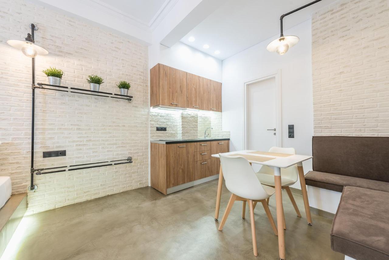 Stylish 1Br Apartment In The Heart Of Koukaki Athena Bagian luar foto
